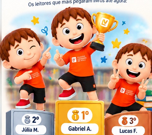 Leozinho feliz comemorando com os leitores